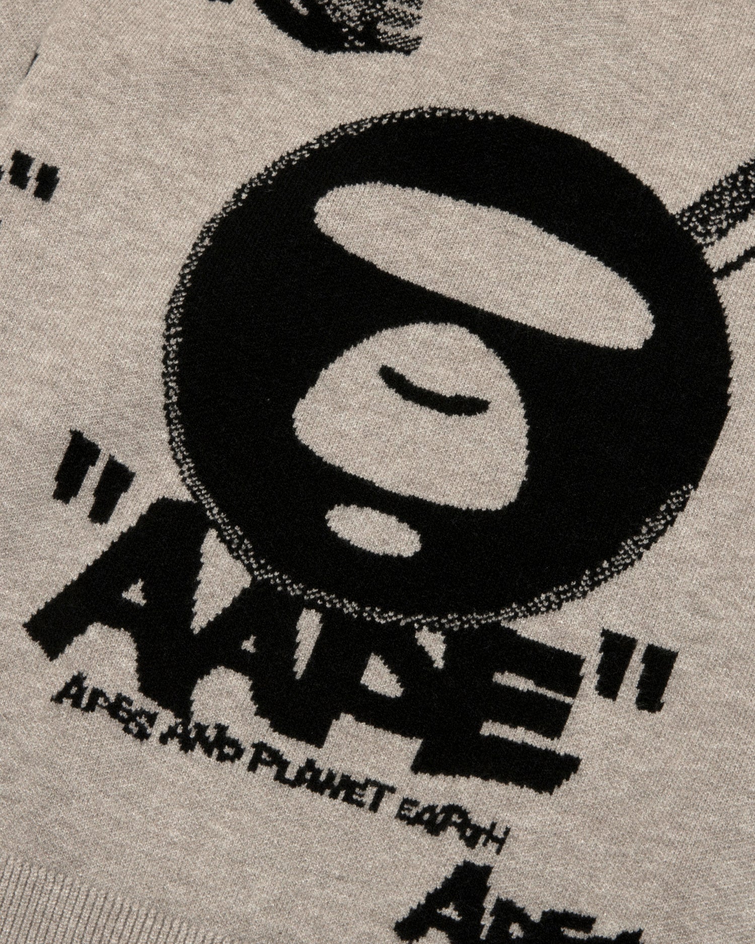 AAPEUNVS Moonface Crew Neck Sweater